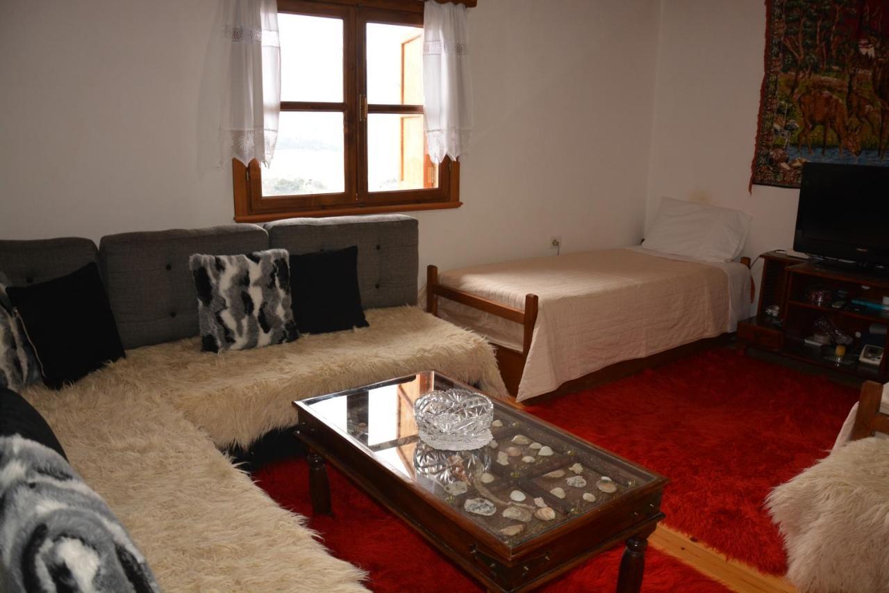 Guest House Memushi Gjirokaster Exterior photo