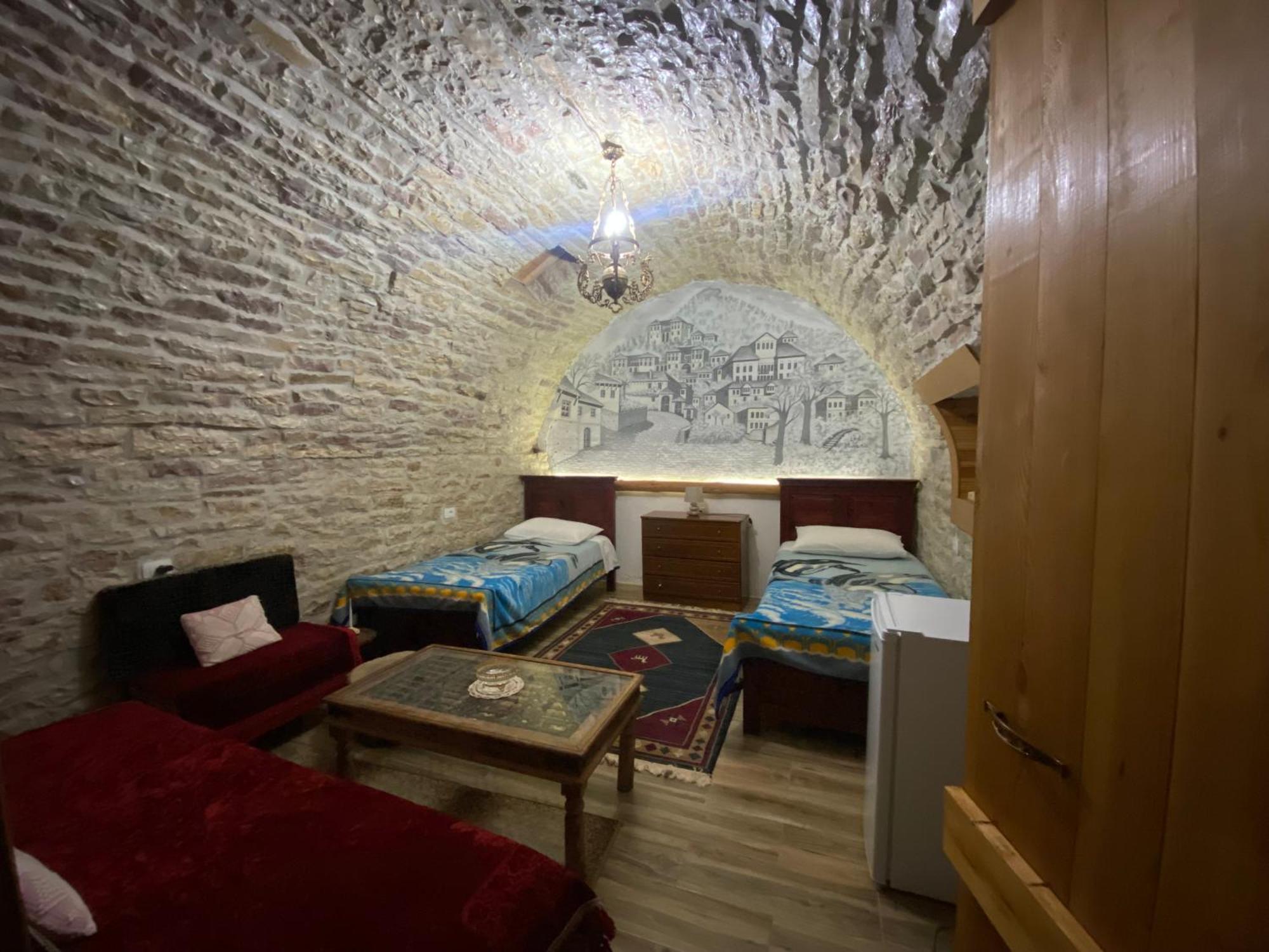 Guest House Memushi Gjirokaster Exterior photo