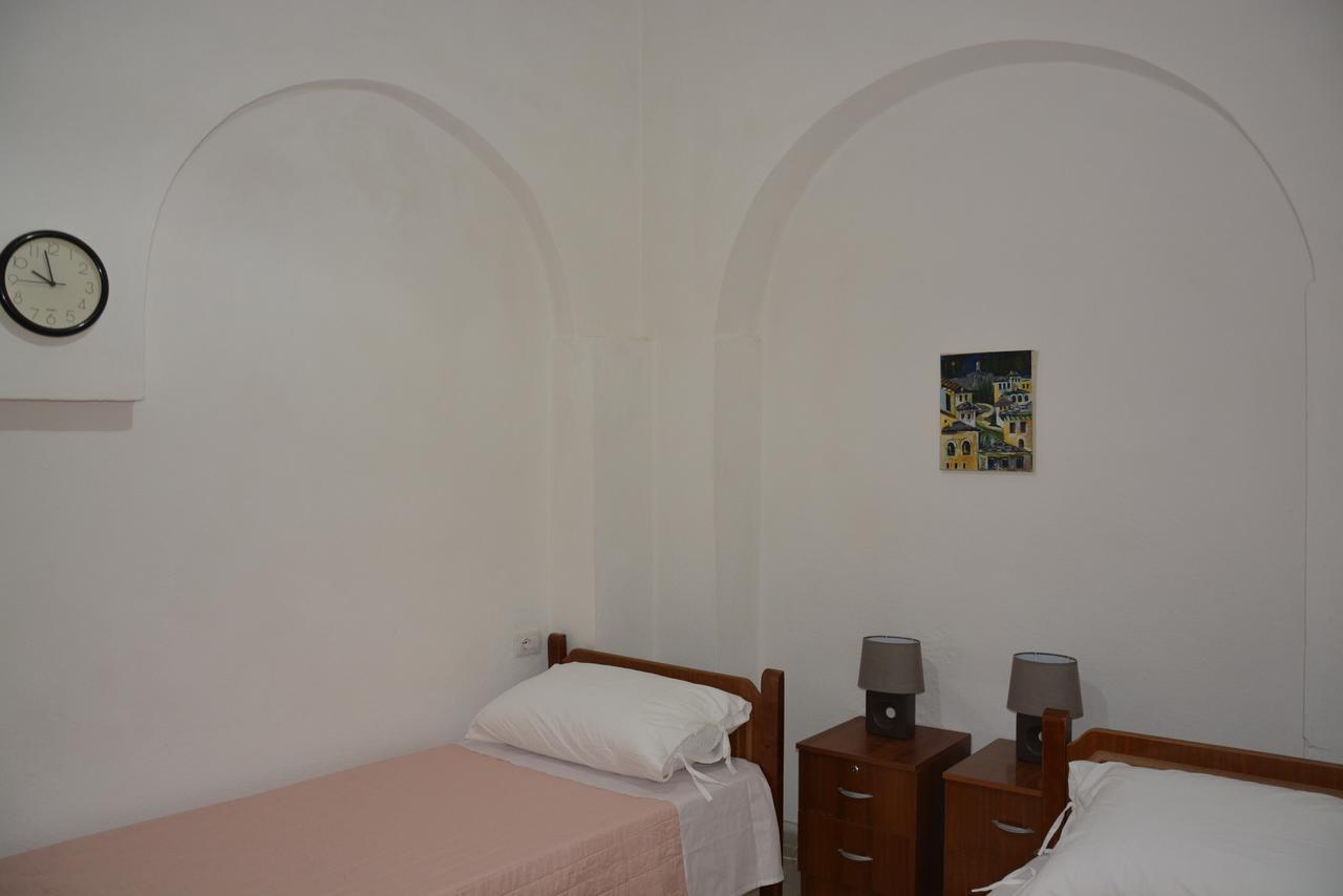 Guest House Memushi Gjirokaster Exterior photo