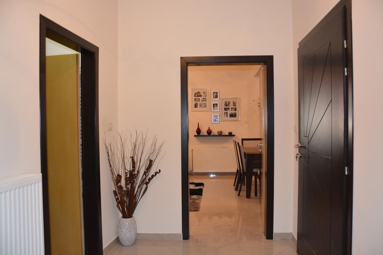 Guest House Memushi Gjirokaster Exterior photo